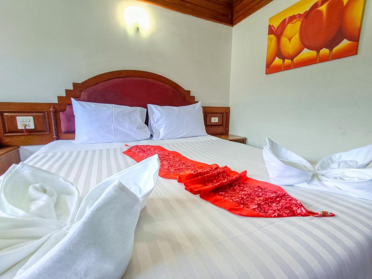 Black Pearl Patong Beachfront Ngoại thất bức ảnh